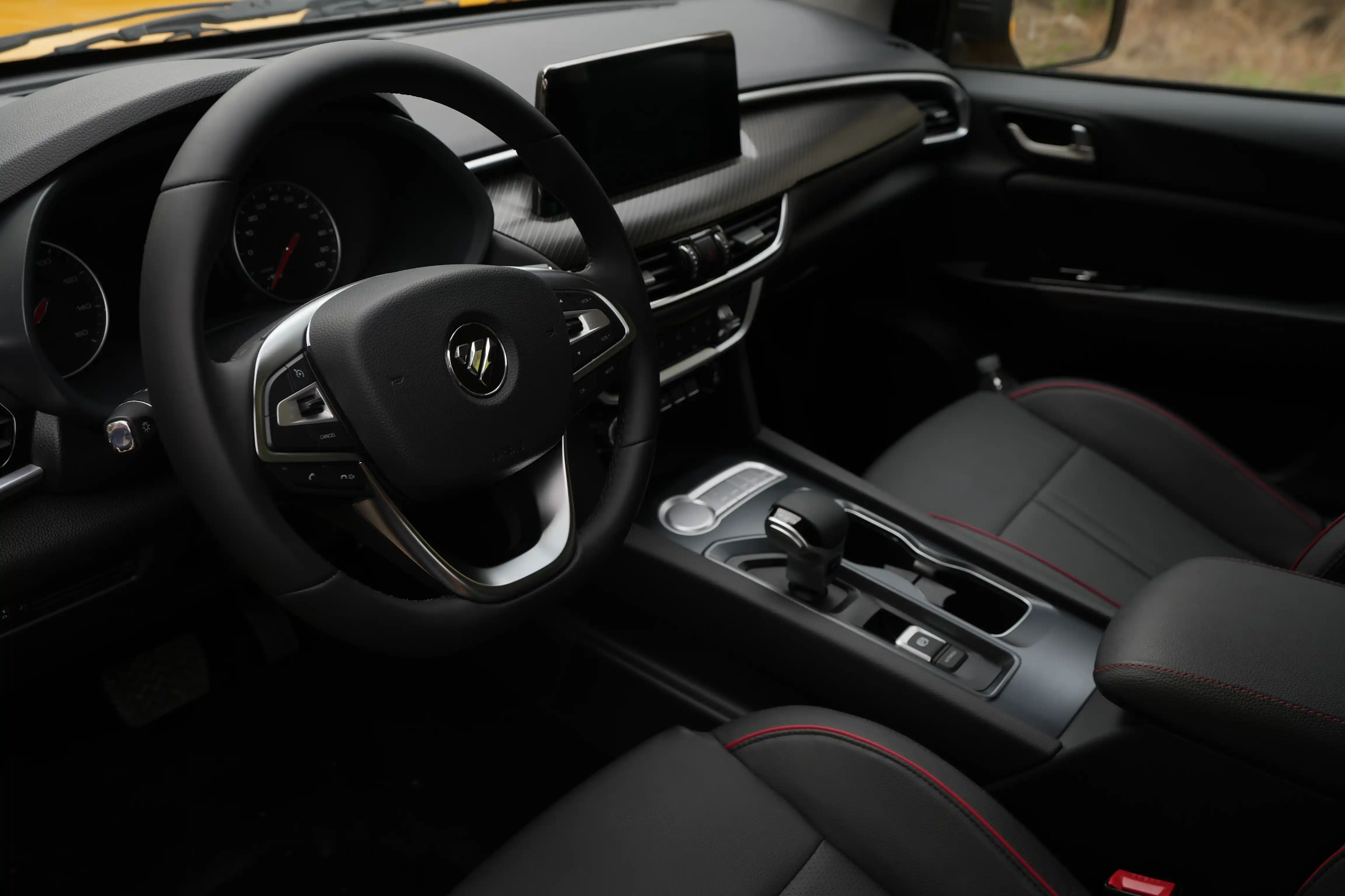 E Tunland rear cabin seats and leather trim